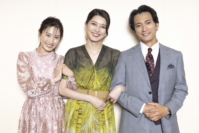 実咲凜音、朝夏まなと、中河内雅貴 