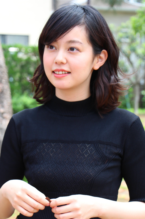 菊沢真理恵役の青柳文子