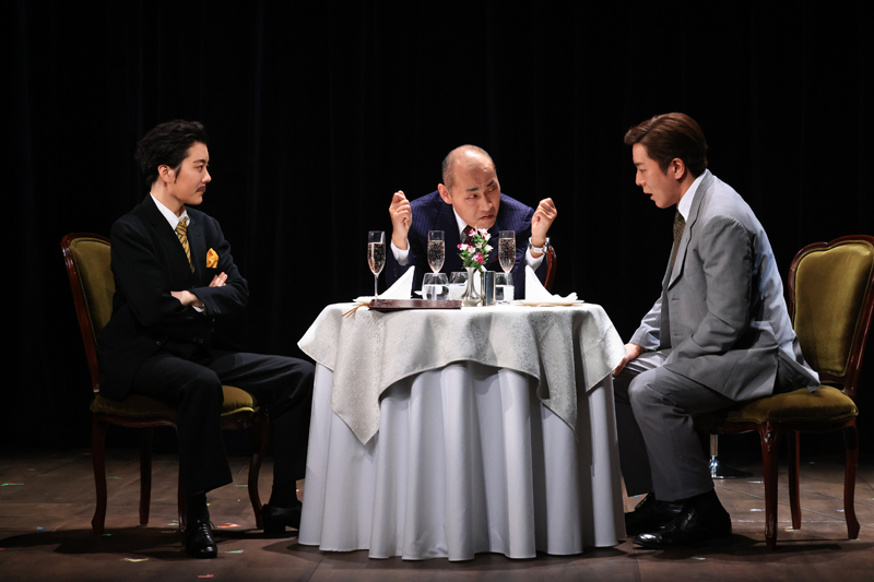 『エンジェルス・イン・アメリカ』（左から）鈴木杏、山西惇、坂本慶介