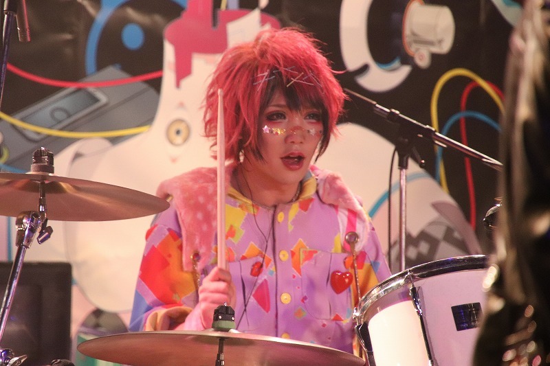 Sick2 撮影＝Emiri