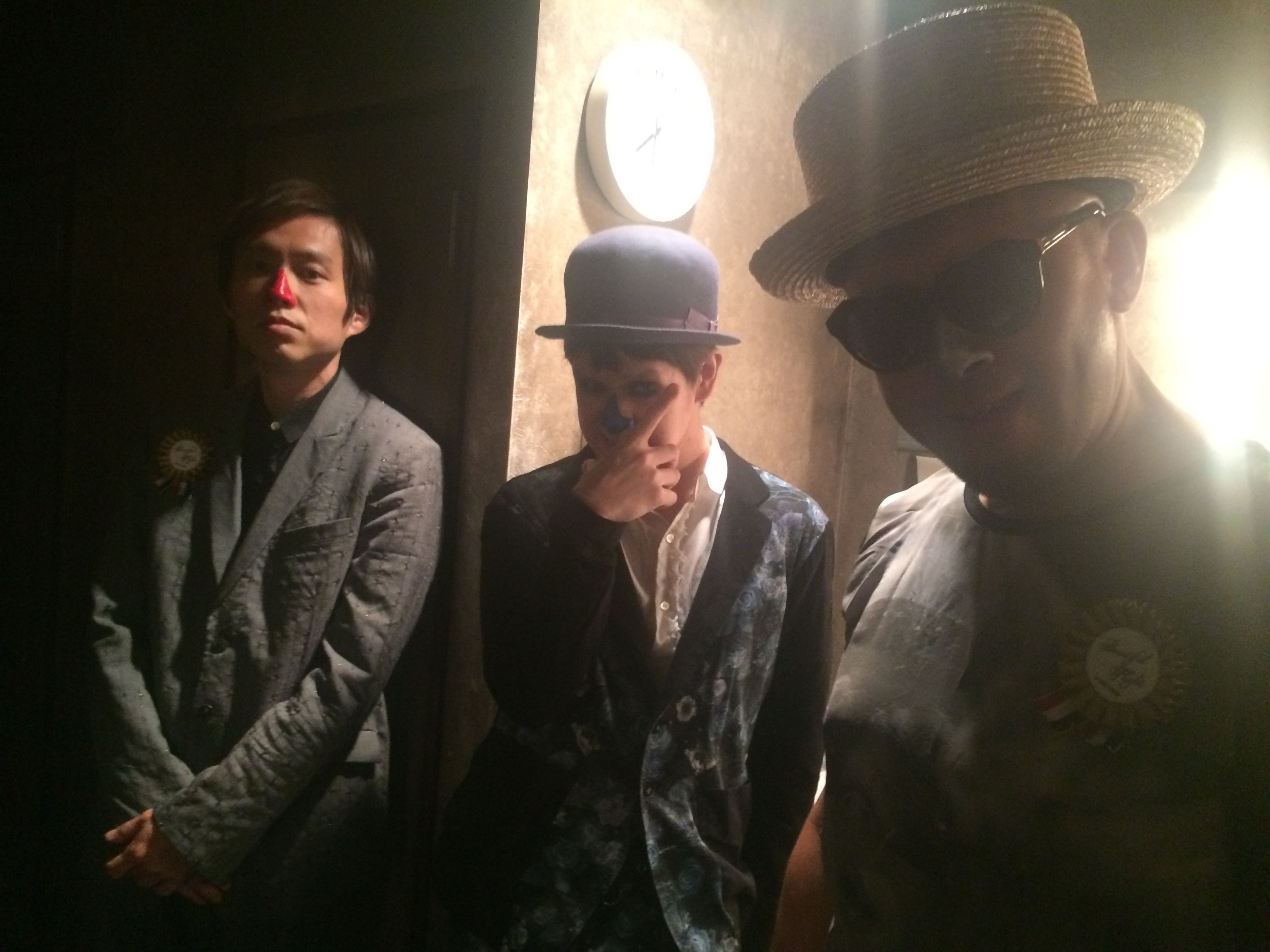 H ZETTRIO