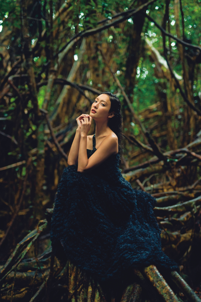 菜々緒　写真集『DIVINE』