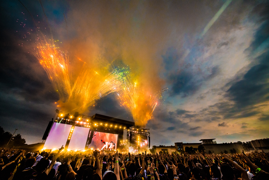 ONE OK ROCK 撮影＝KAZUSHI HAMANO