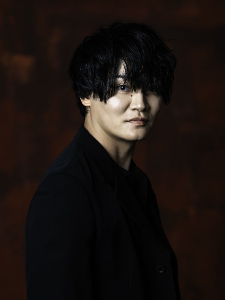 細谷佳正
