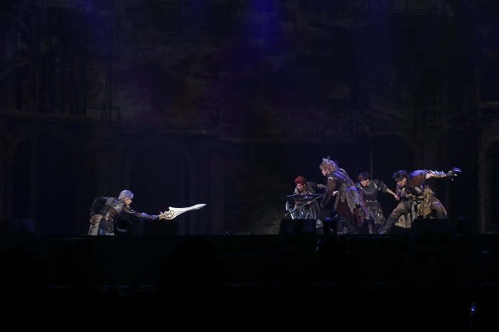 (C)Asobimo, Inc.　(C)YOSHITAKA AMANO (C)LDH JAPAN