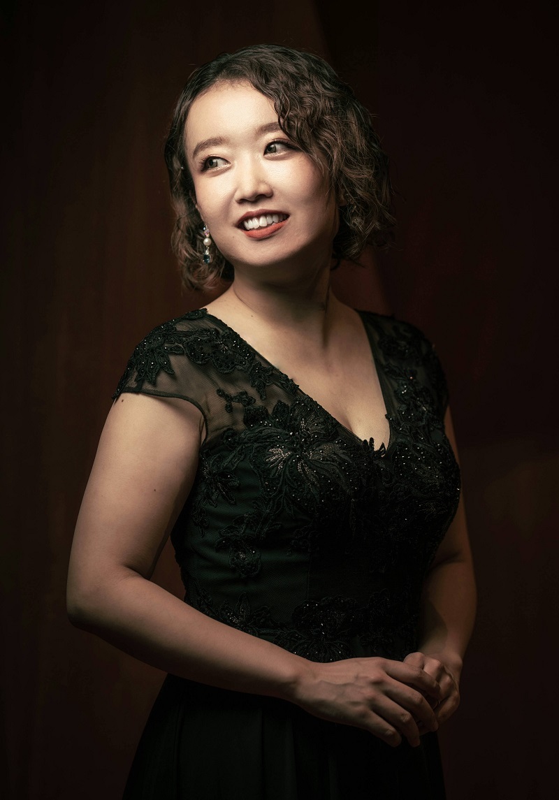 中山美紀 　　　　　(C)Martin Chiang