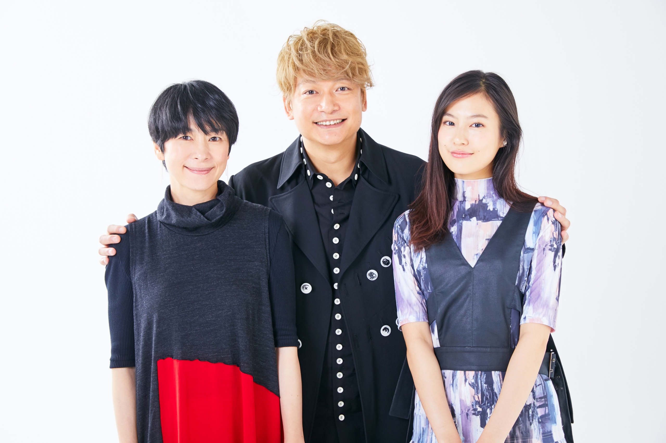 左から、西田尚美、香取慎吾、恒松祐里