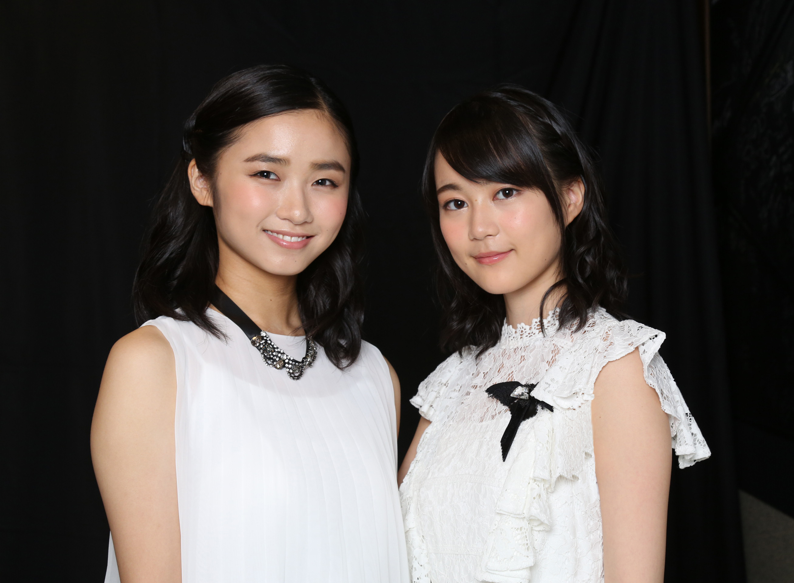 （左から）木下晴香、生田絵梨花