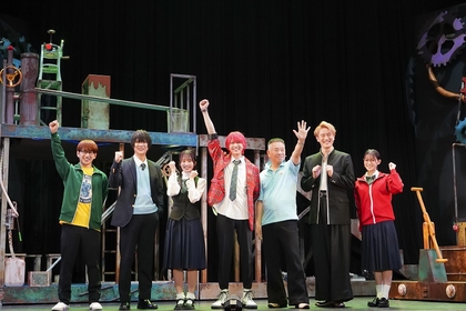 笹森裕貴、佐藤璃果、雷太、志田こはくらのコメント＆舞台写真が公開　高専生が「ロボコン」に挑む姿を描いた『ロボコォォォン！-ROBOT COOONTEST!-』が開幕