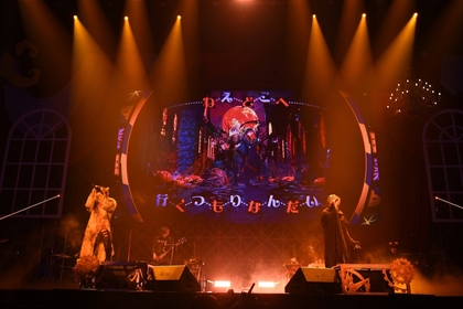 After the Rain　“狼男”のそらると“死神”のまふまふによるハロウィンライブ、ぴあアリーナMM公演をレポート