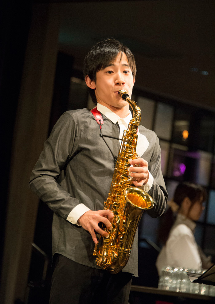 上野耕平(うえの　こうへい） Saxophone　 撮影：平田貴章