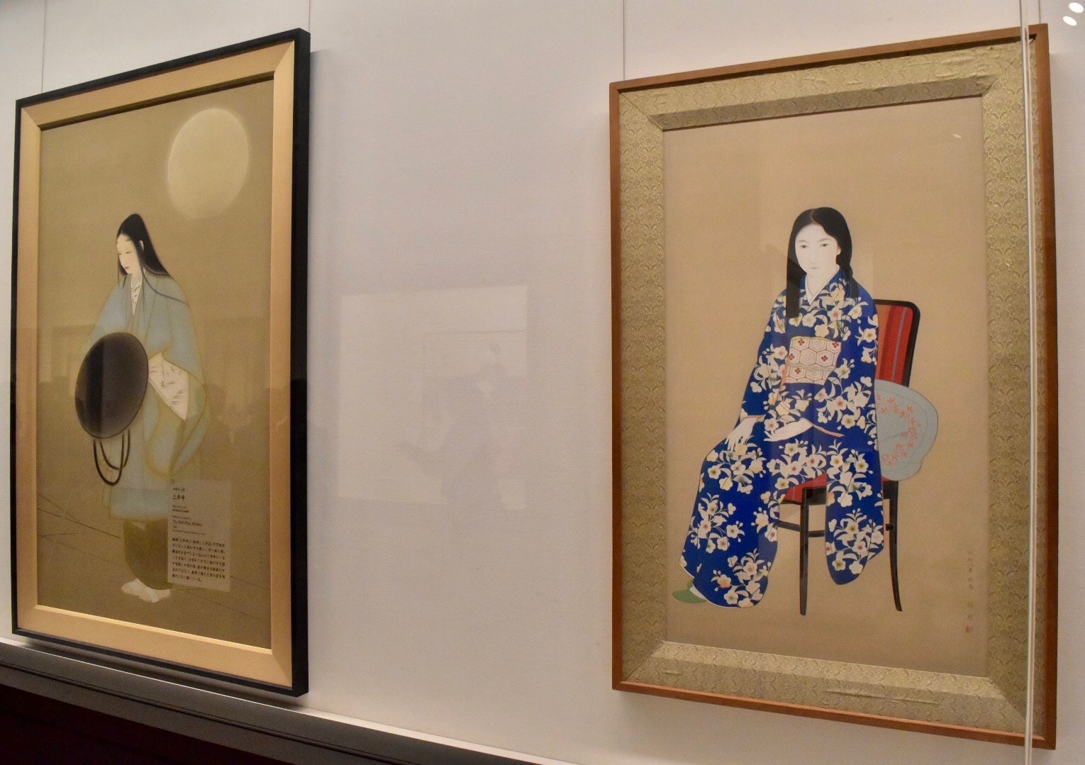 左：中村大三郎　《三井寺》　昭和14年　東京国立近代美術館蔵　右：菊池契月　《友禅の少女》　昭和8年　京都市美術館蔵