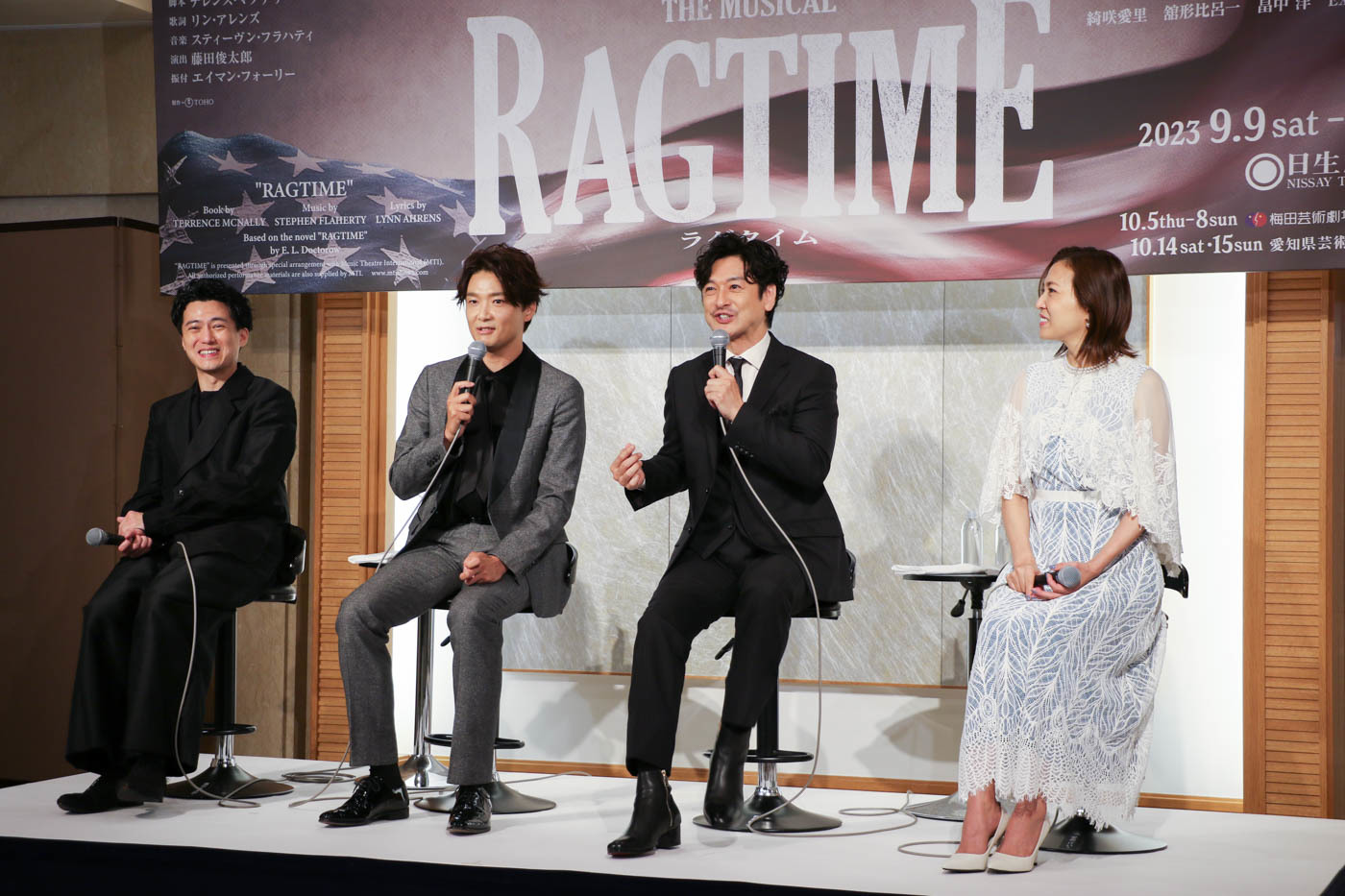 （左から）藤田俊太郎、井上芳雄、石丸幹二、安蘭けい