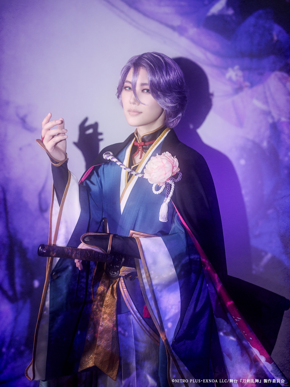 歌仙兼定役：七海ひろき 　　　　　    (C)NITRO PLUS･EXNOA LLC/舞台『刀剣乱舞』製作委員会