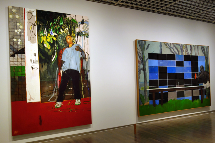 左：《夜のスタジオ（スタジオフィルムとラケット・クラブ）》2015　油彩、キャンバス　296x200cm　個人蔵、右：《ピンポン》2006-08　油彩、キャンバス　240x360cm　ローマン家