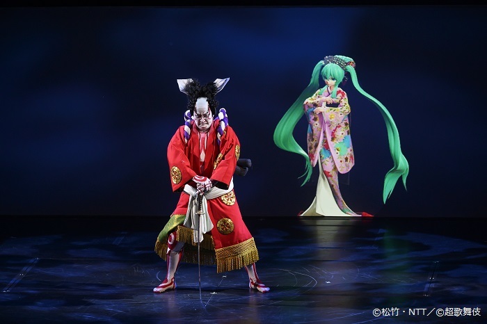 『今昔饗宴千本桜』（左から）中村獅童、初音ミク