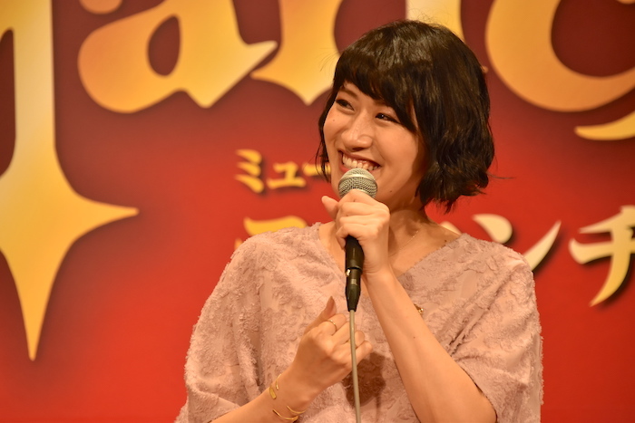 アントニアを演じる松原凛子