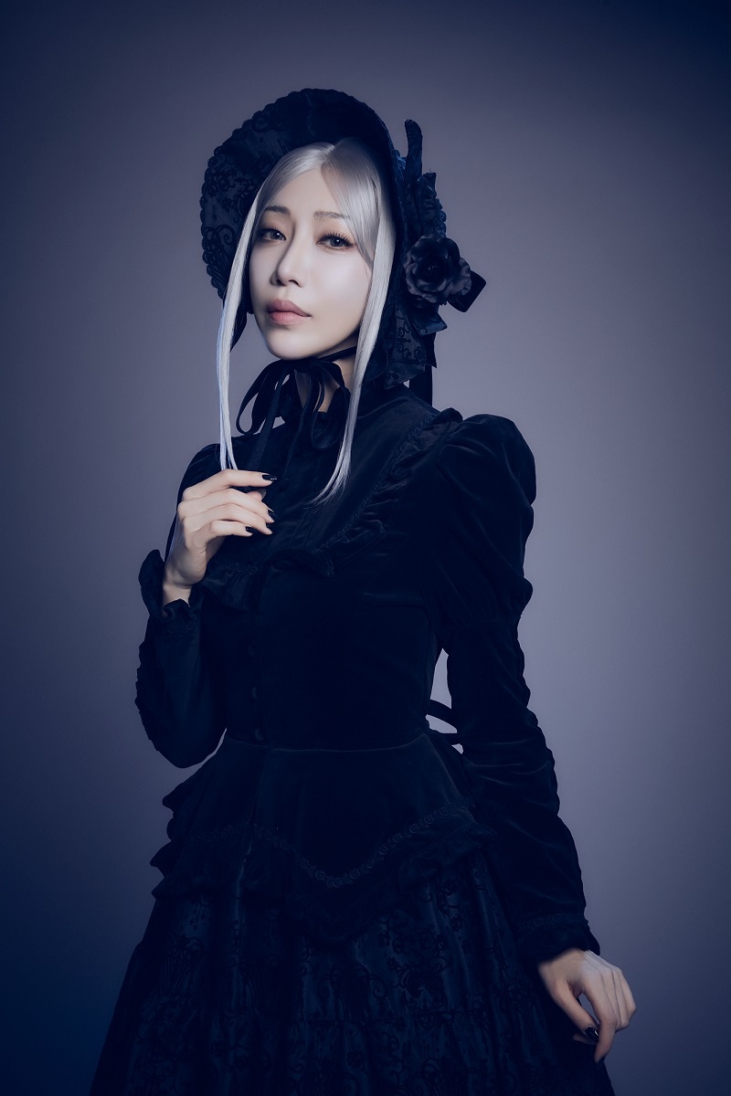 的羽廻：美弥るりか 　　　　　　　(C)「UNREAL-不条理雑貨店-」製作委員会