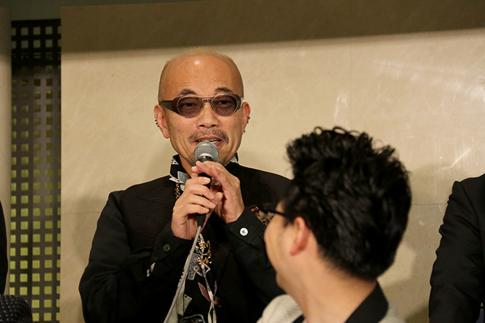 竹中さんはちょこちょこ浜野さんをいじって遊んでいました。