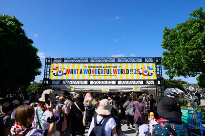 沖縄のビーチで今年最後の夏フェス『MONGOL800 ga FESTIVAL What a Wonderful World!! 25』開催、Dragon Ash x  The BONEZ、南こうせつ、サンボ、RIP SLYMEら豪華集結