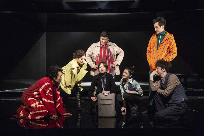 「知人たち」 　（Photo by Nah Seung-yeol, provided by National Theater Company of Korea.）