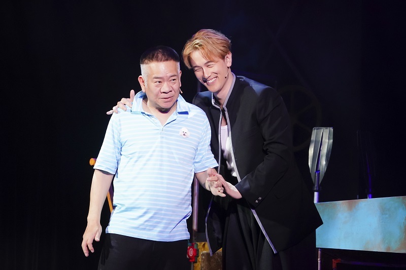 （左から）原西孝幸、雷太