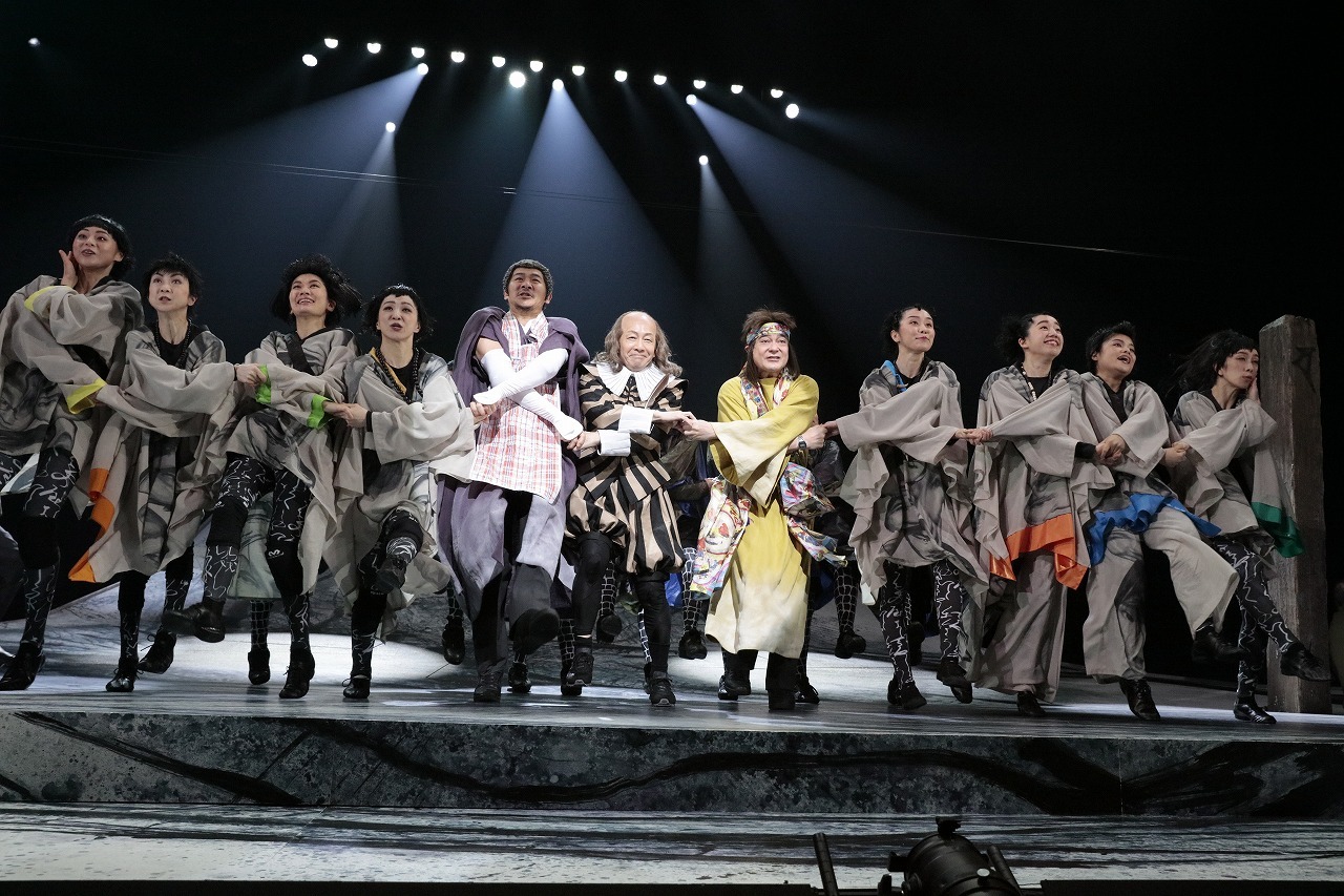 NODA・MAP第24回公演『フェイクスピア』舞台写真 　撮影：篠山紀信　