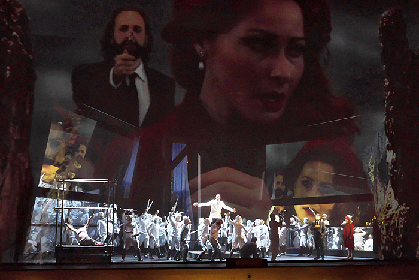 新国立劇場でオペラ《アルマゲドンの夢》が世界初演！ ディストピアが現実になる時