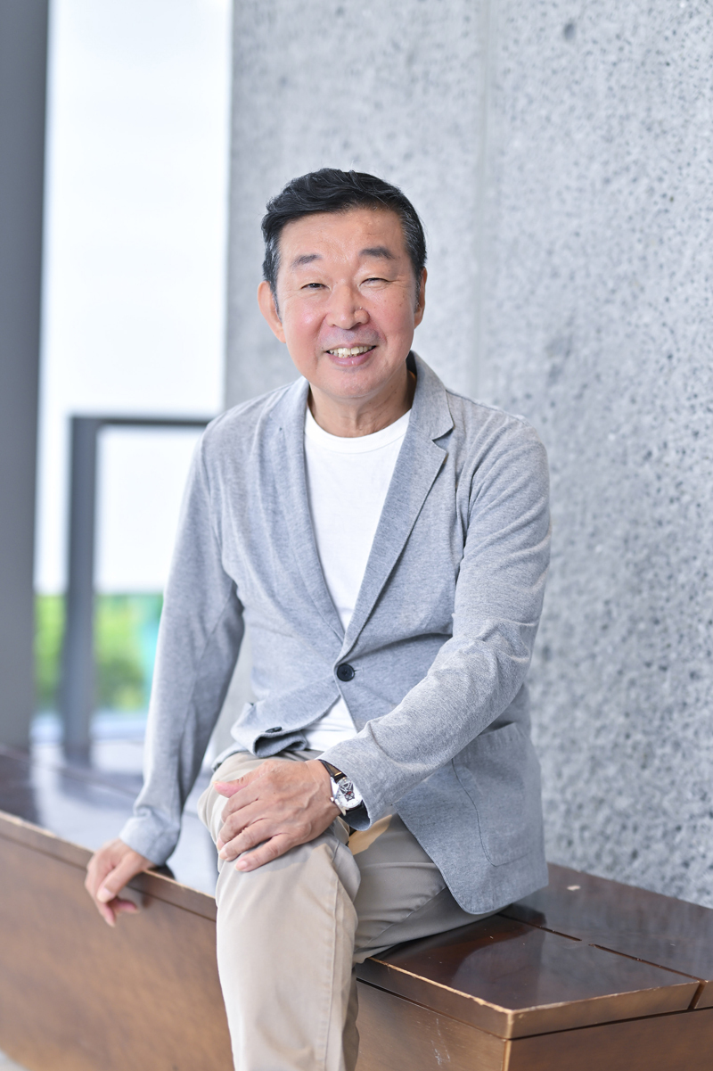 鄭義信 （撮影：阿部章仁）