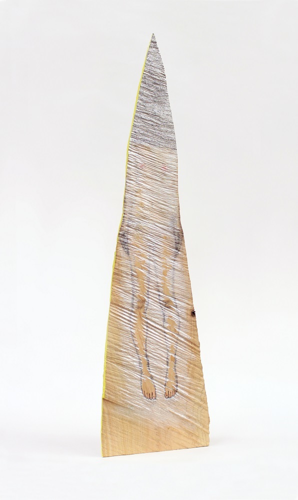 「sign」 檜、鉛筆、アクリル絵の具、 グリッター h38×w15×d5 ㎝ ／ 2017