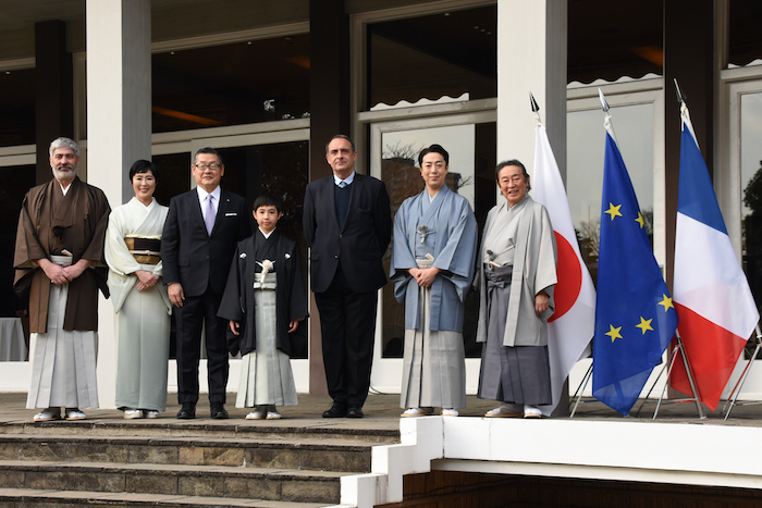 尾上菊五郎、尾上菊之助、フィリップ・セトン駐日フランス大使、寺嶋眞秀、松竹株式会社・迫本淳一代表取締役社長、寺島しのぶ、ローラン・グナシア（右から）