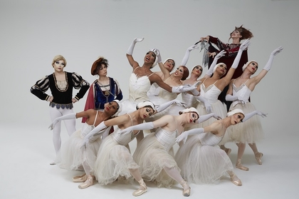 男性だけのコメディ・バレエ「トロカデロ・デ・モンテカルロバレエ団」　5月から2年ぶりの日本公演がスタート