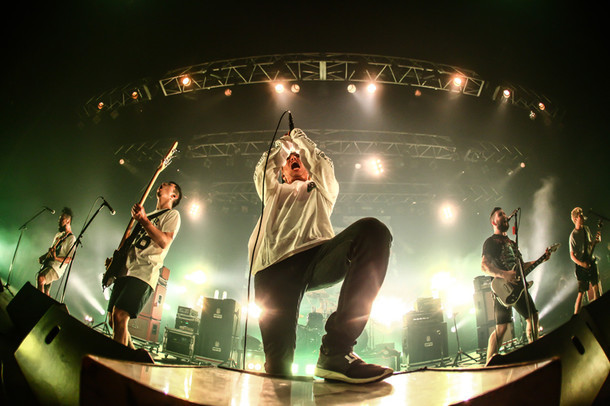 「FACT "KTHEAT" JAPAN TOUR 2015」の東京・TOKYO DOME CITY HALL公演の様子。（Photo by SHINGO TAMAI）