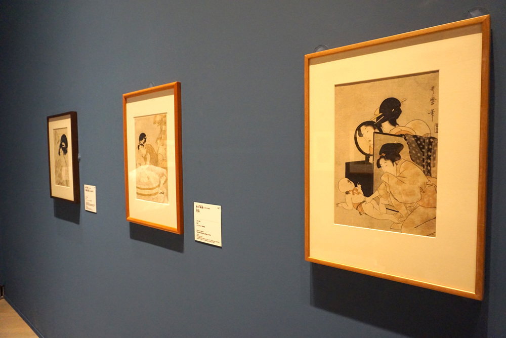 （右）喜多川歌麿《覗き》1800年頃  フィラデルフィア美術館蔵