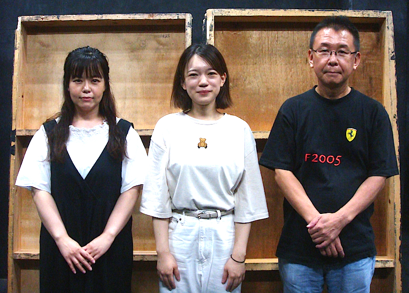  『A列車に乗っていこう』出演者と演出家。左から・空沢しんか、春日井琴子、演出家の加藤智宏