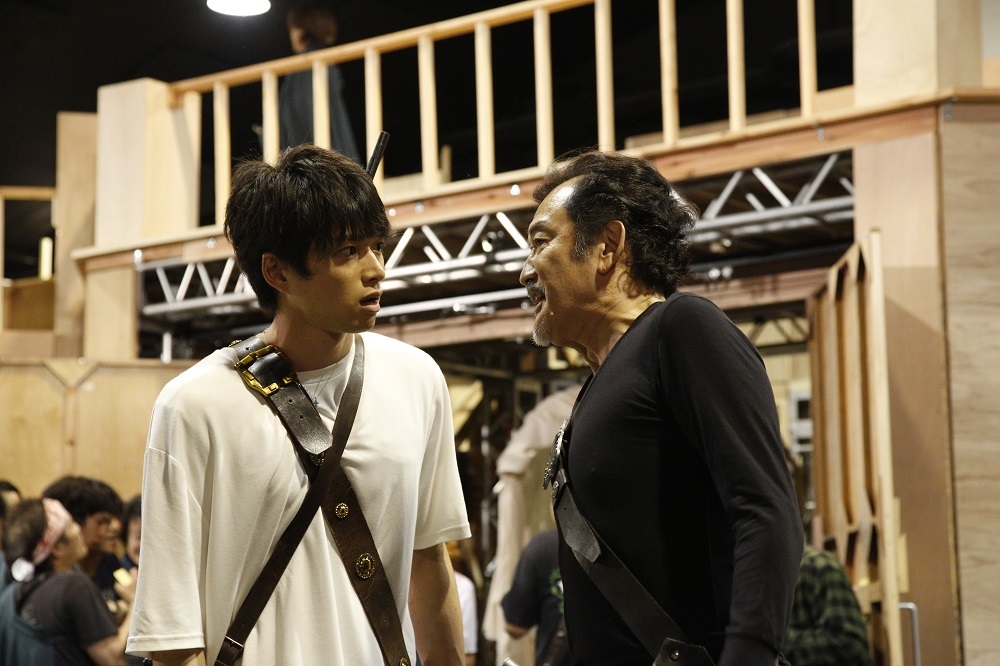 吉田鋼太郎＆白洲迅(右から） 撮影者 渡部孝弘