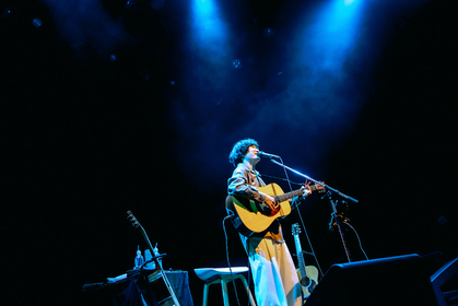 石崎ひゅーい、全国14公演のライブツアーがスタート　ニューアルバムを2026年3月に発売することを発表