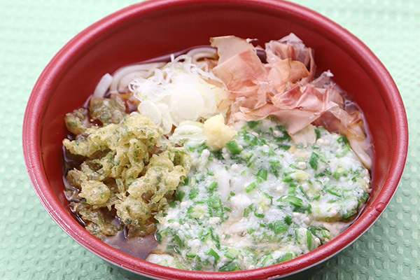 グリーン冷やしうどん（600円）