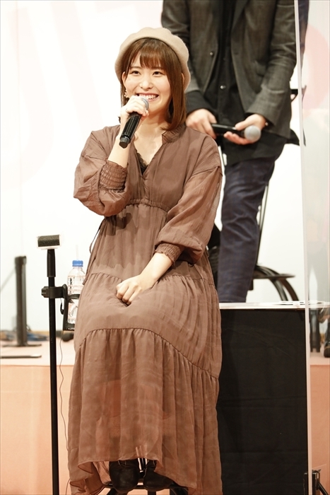 石見舞菜香