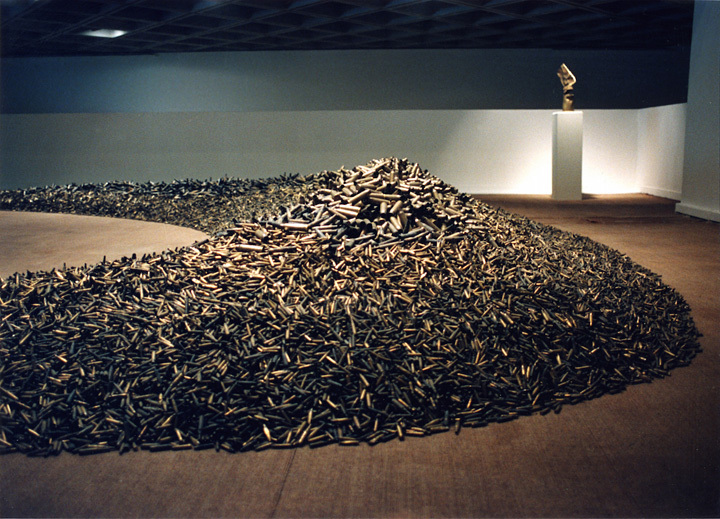  榎忠『薬莢』1991-1992 ©Chu Enoki