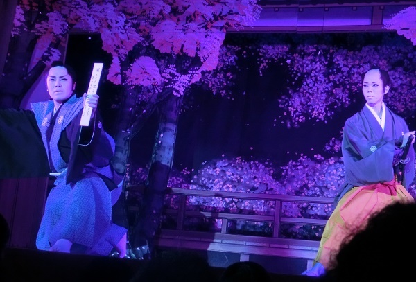 昨年の「橘劇団」による浪曲とのコラボ公演。木馬館の凝った舞台セットが光った。(2015/8/18)