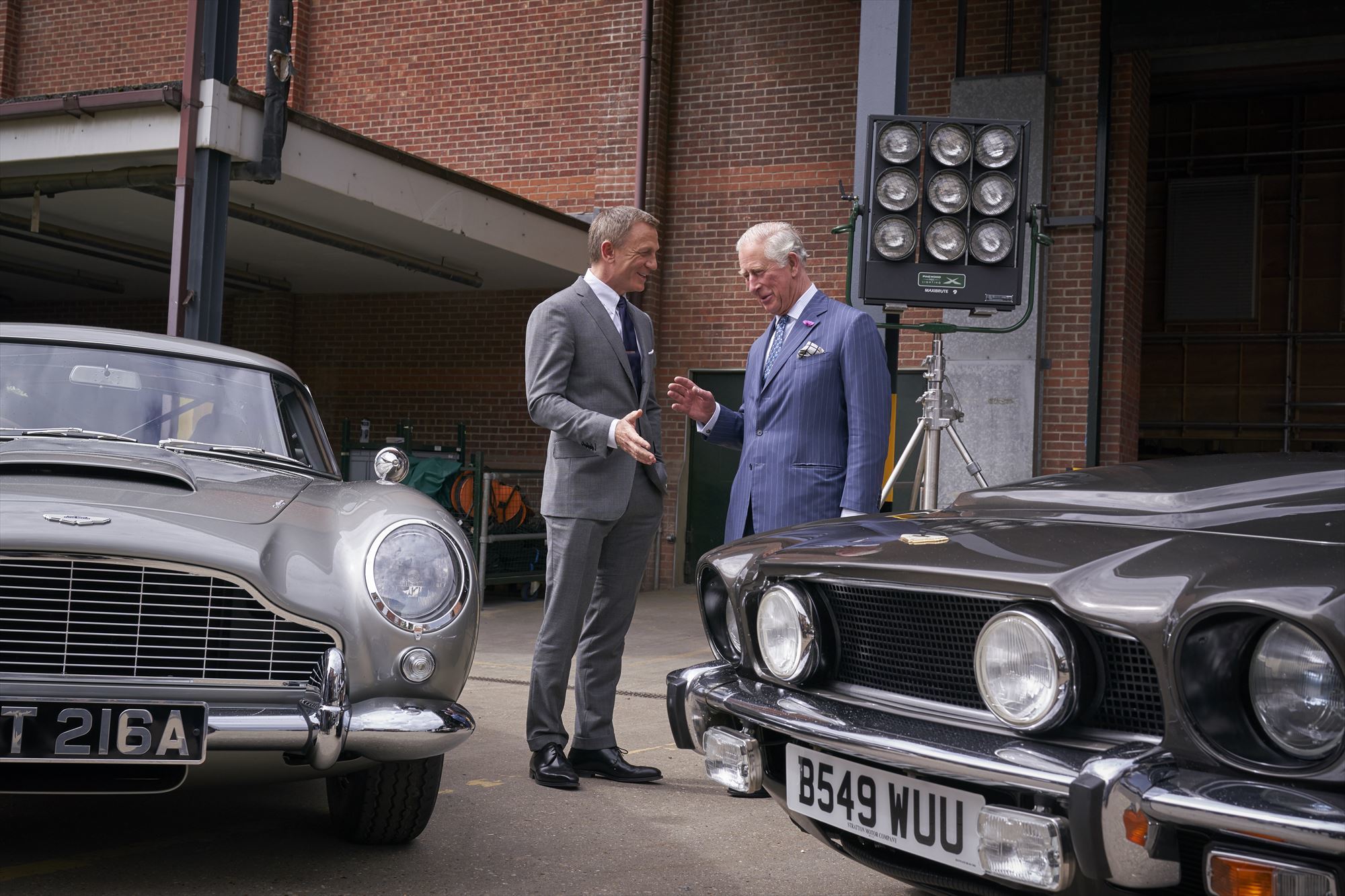 007シリーズ最新作 Bond 25 メイキング映像を公開 ジェームズ ボンド ダニエル クレイグがチャールズ皇太子と対面も Spice エンタメ特化型情報メディア スパイス