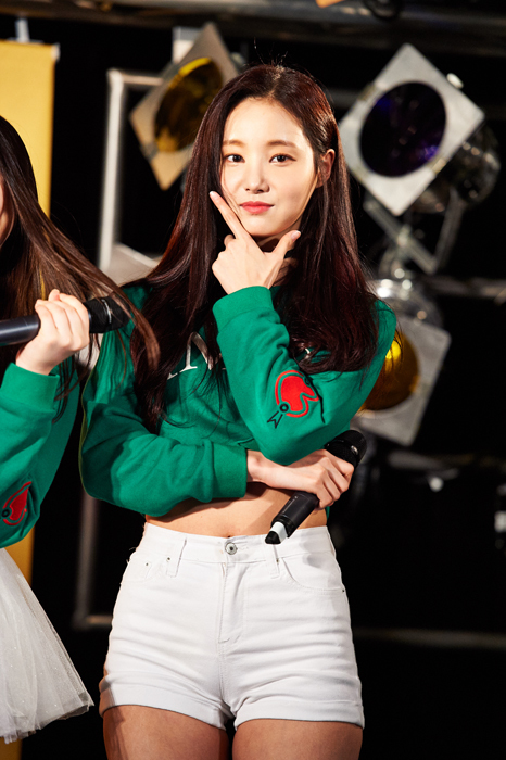 MOMOLAND ヨンウ（写真撮影：上溝恭香）