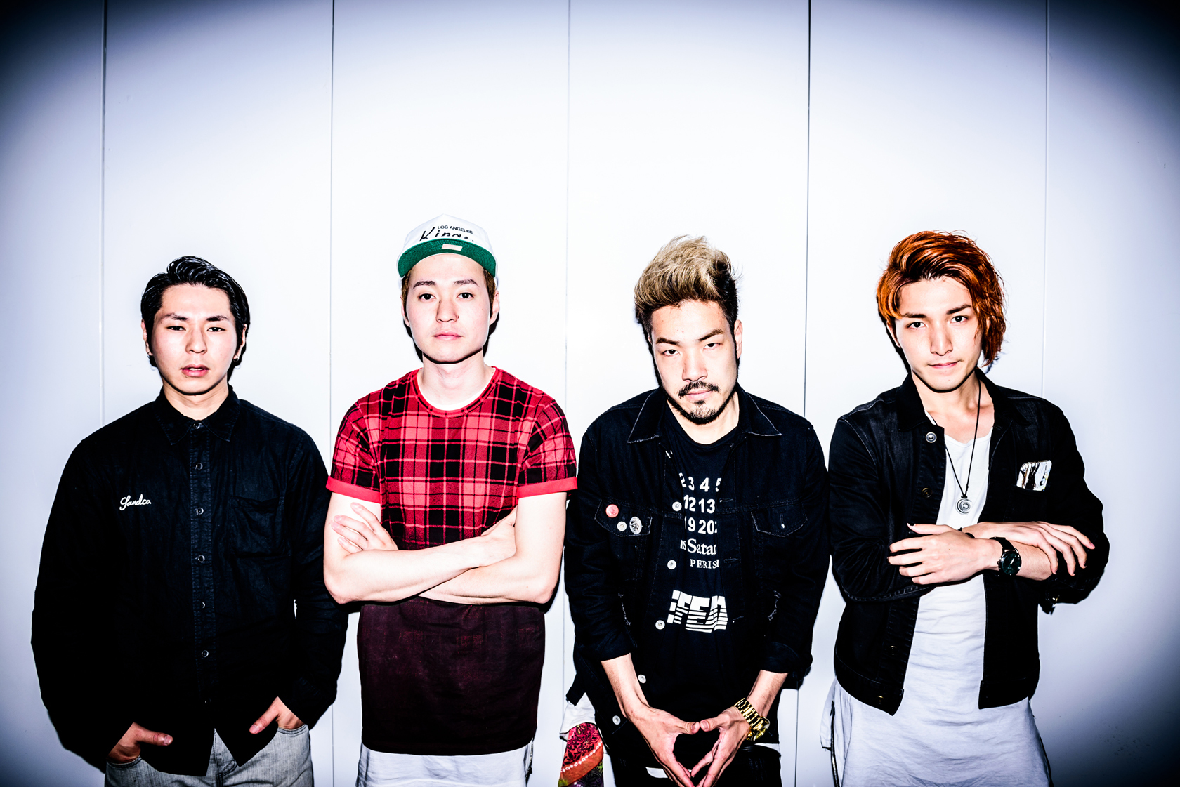 Crossfaith（Koie、Kazuki）/ NOISEMAKER（AG、HIDE）　撮影＝菊池貴裕