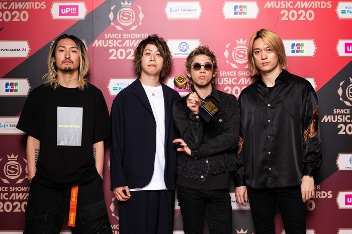 BEST GROUP ARTIST_ONE OK ROCK