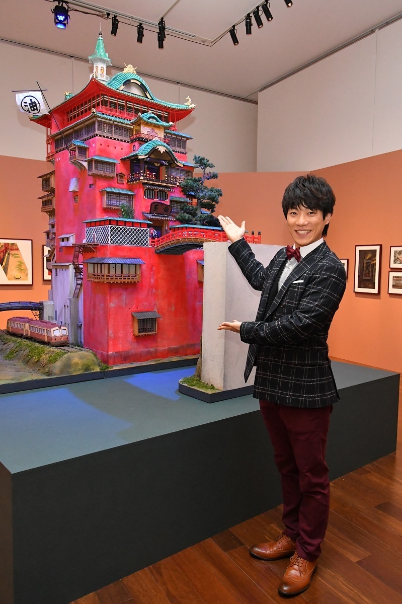 大阪・あべのハルカス美術館にて『ジブリの立体建造物展』が開幕 横山だいすけがテープカット | SPICE - エンタメ特化型情報メディア スパイス