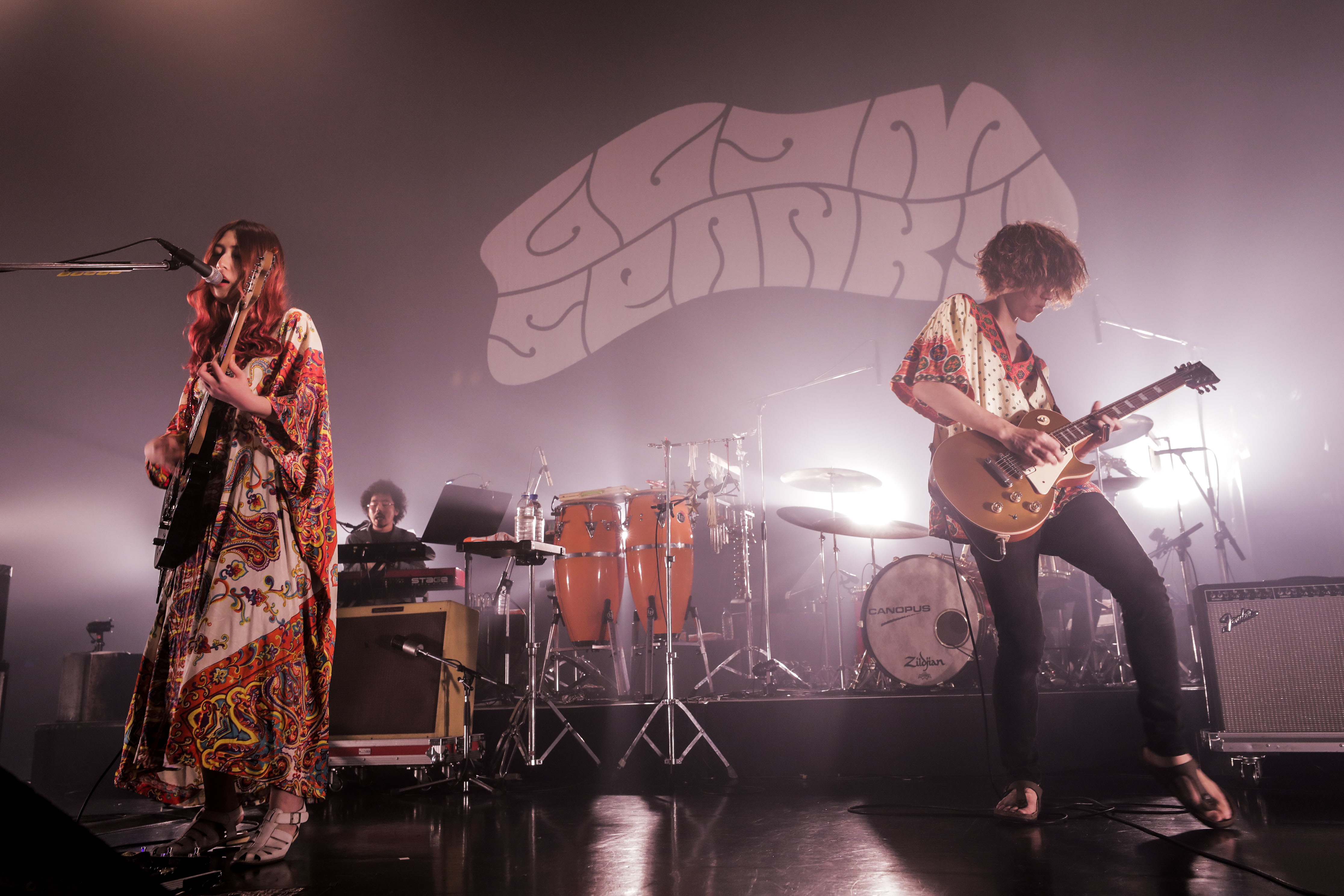 GLIM SPANKY『BIZARRE CARNIVAL Tour 2017-2018』ファイナル公演　新木場STUDIO COAST 撮影＝HAJIME KAMIIISAKA　