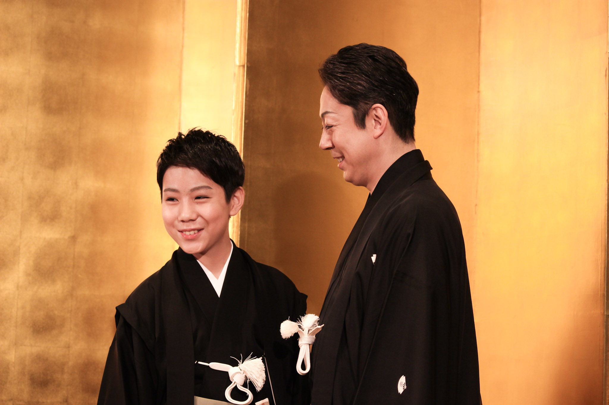 右から尾上菊五郎、尾上菊之助　撮影＝SPICE編集部