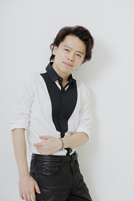 中川晃教