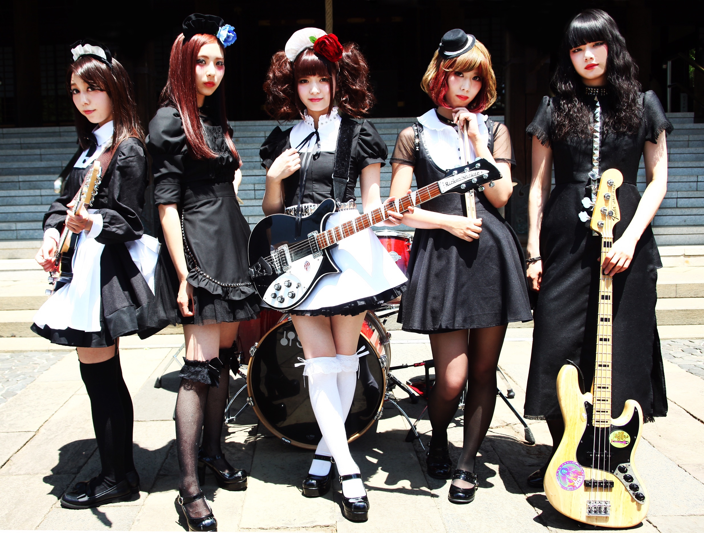 Японские метал группы. Группа Band-Maid. Band Maid j-Rock. Band Maid Akane. Band-Maid японская группа BABYMETAI.